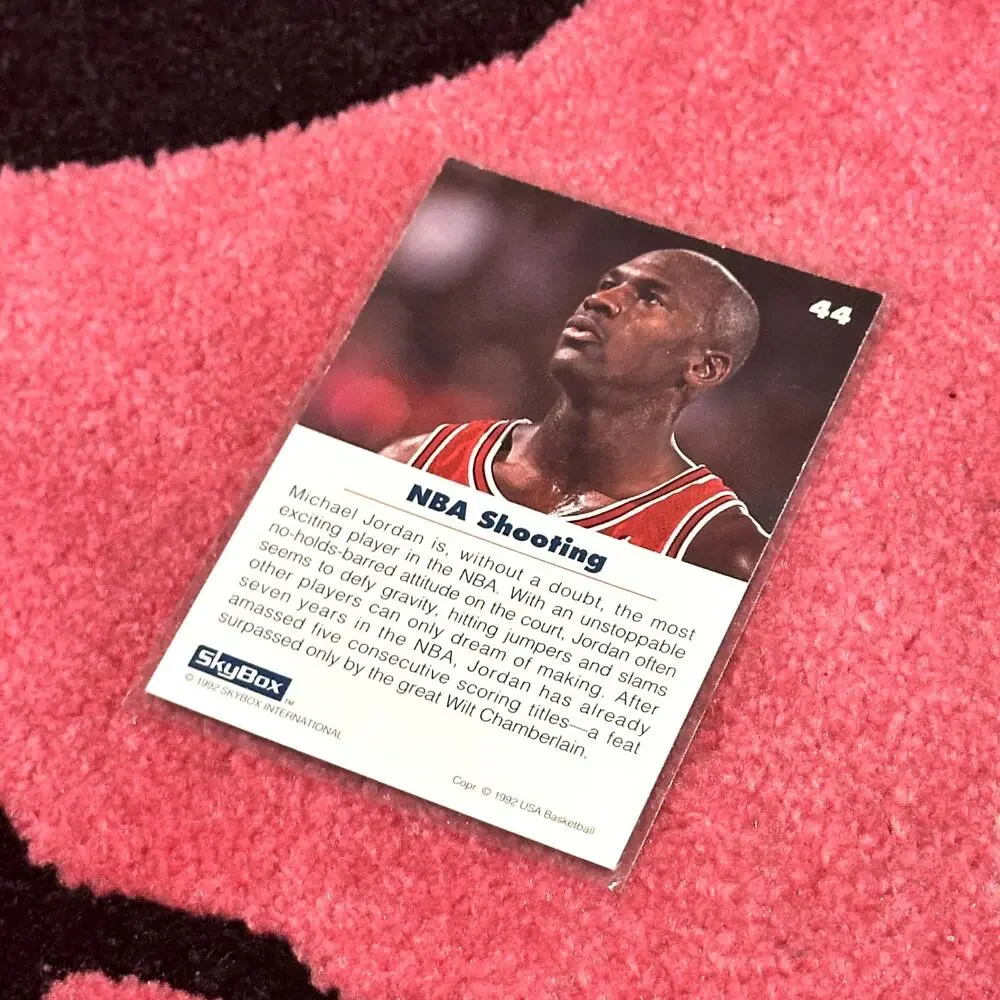 Michael Jordan #44 – 1992 SkyBox USA – As Pictured